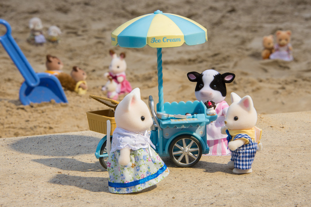 Sylvanian Families enjoying an ice cream on the beach