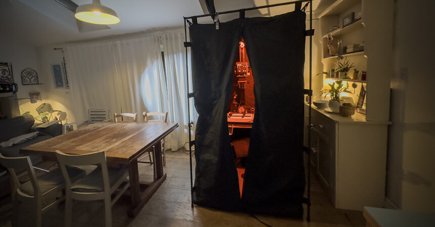 Nova darkroom tent