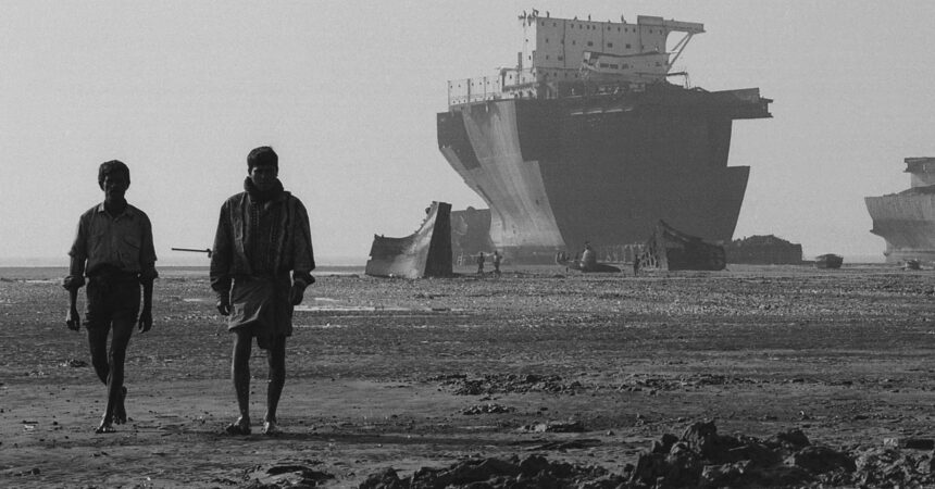 Bangladesh ship breakers